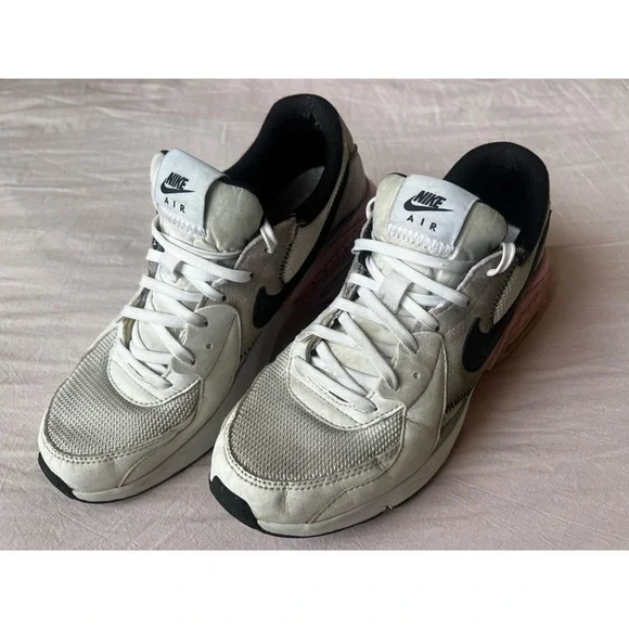 Nike Women’s Air Max Excee Sneaker - Picture 2 of 7